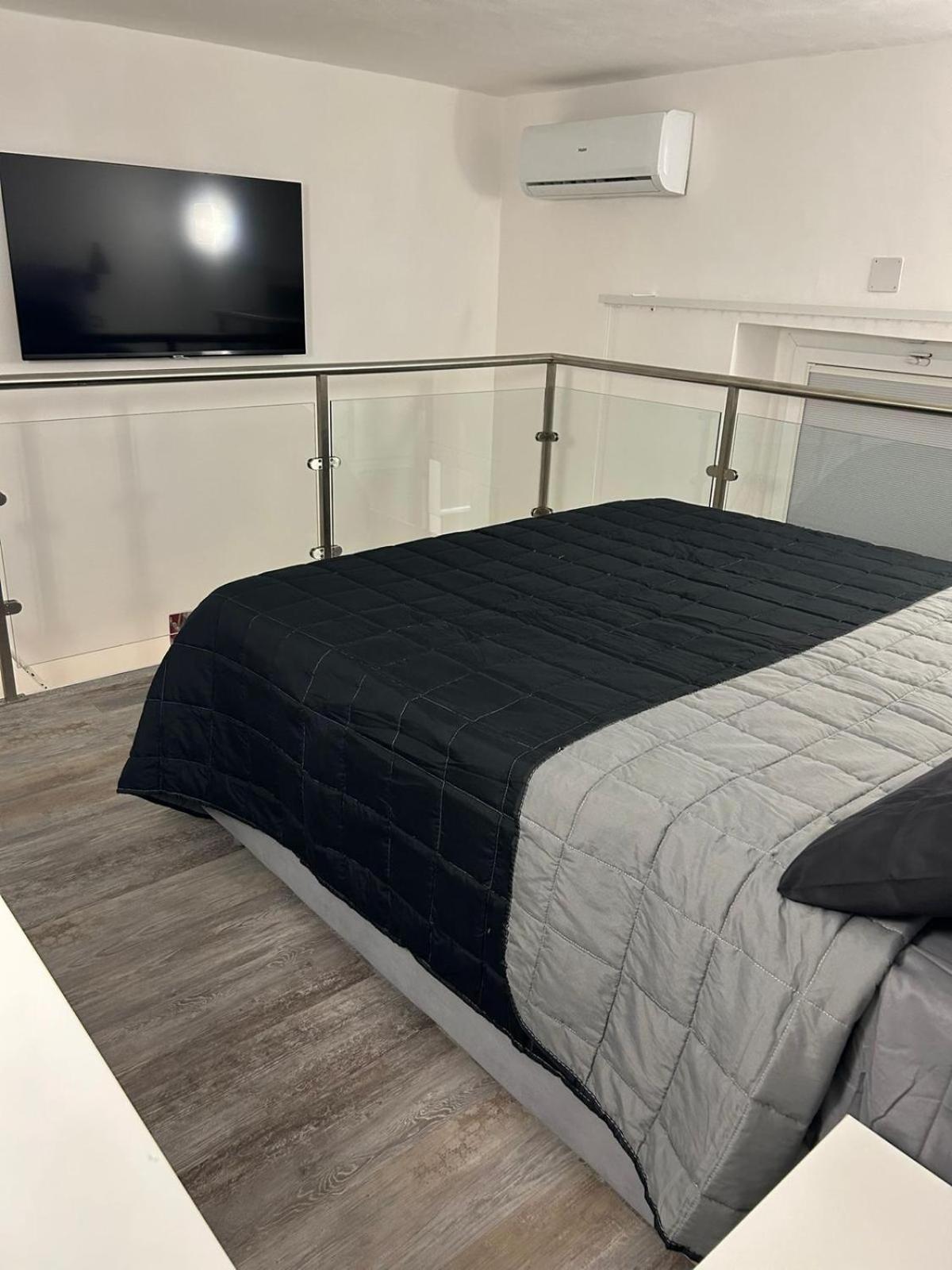 Margot House Apartamento *